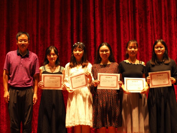 颁发经理荣誉生_看图王